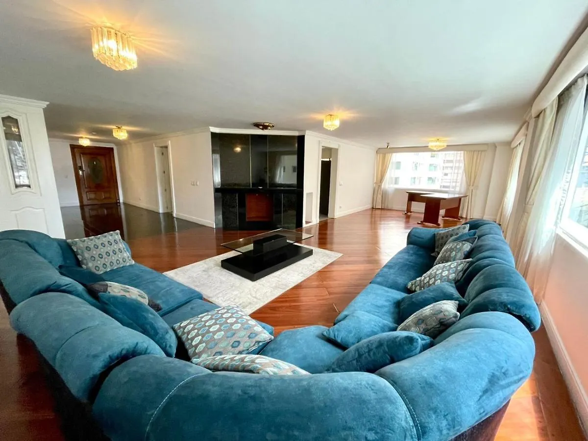 Bed & Breakfast Executive Suites Quito